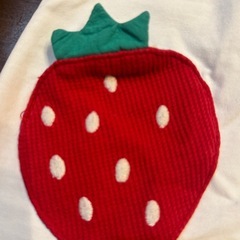 ベイビーチアー　イチゴポケット付きTシャツ 110cmの画像