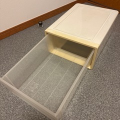 【取りに来ていただける方】収納ケースの画像