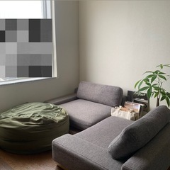 ソファ（グレー）の画像