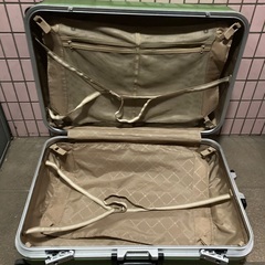 超軽量⭕️ブランド大型スーツケース75.50.30センチの画像