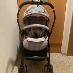 最終値下げ！今週末で削除コンビベビーカー　付属品多数の画像