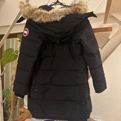カナダグース ダウンジャケットの画像