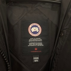 カナダグース ダウンジャケットの画像