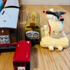 トーマスプラレール29点セット★ゴードンパーシーヒロジェームストビーヘンリーベルの画像