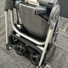 【STOKKE】ベビーカー／使用感あり・現状渡しの画像