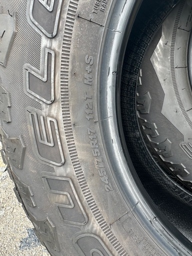 ブリヂストン デューラー A/T☆245/75R17