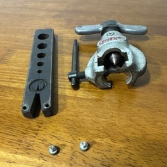 SUPER TOOL 冷媒管用フレアリングツールの画像