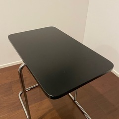 サイドテーブルの画像