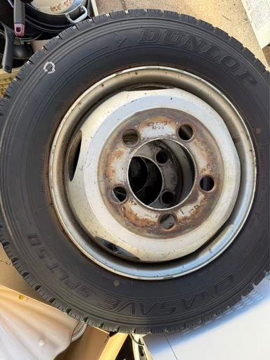 タイヤ６本　　205/75R17.5