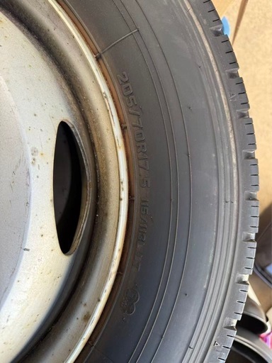 タイヤ６本　　205/75R17.5