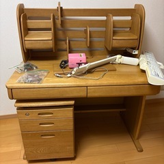 【イトーキ】天然木学習机セット（GP型）★電動鉛筆削り・ライト・ワゴン付きの画像
