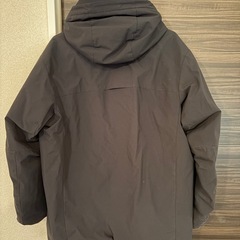 UNIQLO  ハイブリッドダウンパーカ(2021年モデル)の画像