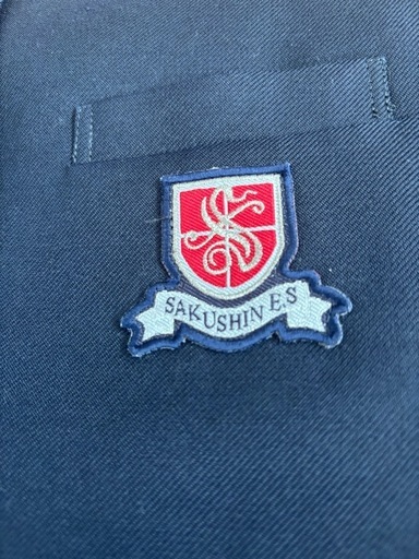 作新学院小学部制服