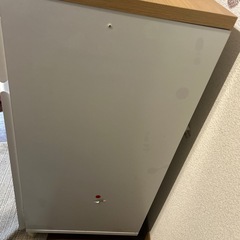 キッチン収納　　コンセント付きの画像