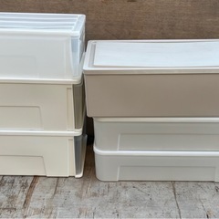 配達無料 ビュートケース1個 DAY Value 押入れケース 2個 ニトリクローゼットケース ２個 LIFELEXケース1個 セット家電の画像