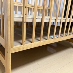 ベビーベッドの画像
