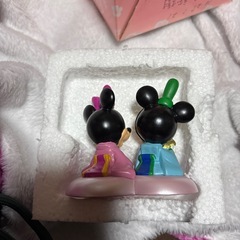 東京ディズニーリゾート　ミッキーミニー　ひな祭り飾り　底にペン跡ありますが見えませんの画像