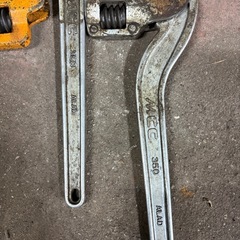 パイプレンチ（コーナーレンチ）の画像