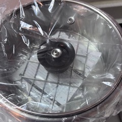 【美品】多機能調理器具　焼く・煮込む・蒸すをこれ1台で！の画像