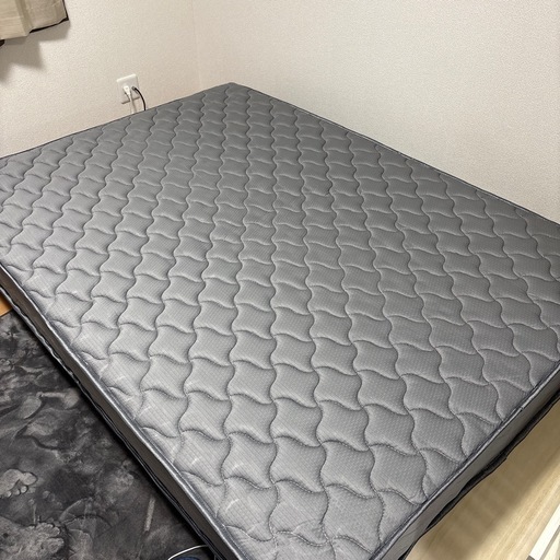 マットレスダブル　　ほぼ未使用　購入価格約20,000円