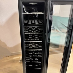 🟥【受付終了】【静音】【動作品】ワインセラー 16本収納 PWC-491P ガラス扉 ペルチェ式 動作確認済の画像