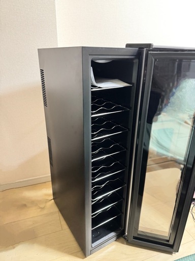 ?【受付終了】【静音】【動作品】ワインセラー 16本収納 PWC-491P ガラス扉 ペルチェ式 動作確認済