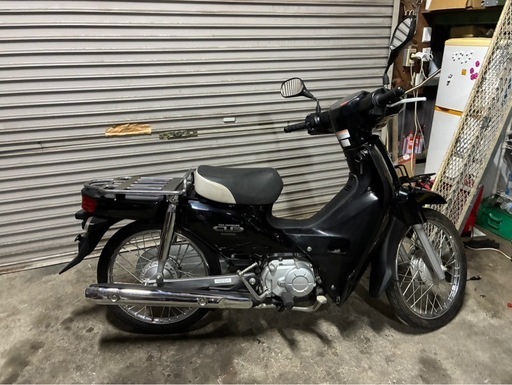 AA04　スーパーカブ50 カブ　50cc スーパーカブ　低走行　ワンオーナー　ほぼ新車！？　FI 通勤　通学　フルノーマル