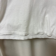 【AZUL by moussy 】白シャツ Mサイズの画像