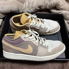 ナイキ ジョーダン1 ロー 27.0cm スニーカーの画像