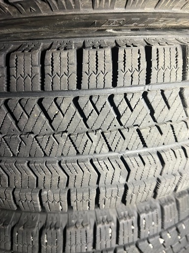 175/70r14 スタッドレスタイヤ bridgestone VRX 34週21年製と純正トヨタホイール4本セット