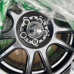 スタッドレスタイヤの画像