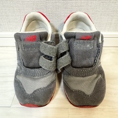 New Balance 373 ベビーシューズ グレー/レッド 14.5cmの画像