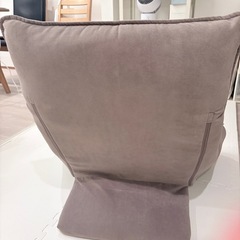 [ドウシシャ] 肘付きクッション いつでも背もたれ ベッド上 フロアクッション ブラウンの画像