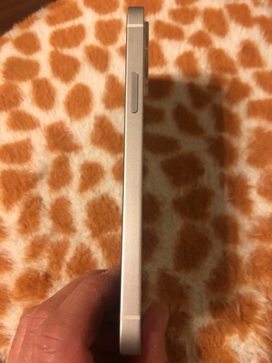 美品です。iPhone12    64G