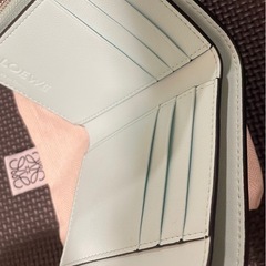 LOEWE 三つ折り財布　アイボリー×ミントグリーンの画像
