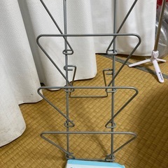 本立て　雑誌置き　折りたたみ の画像