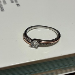 ゴールド&ピンクゴールドカラー 石付き リングの画像