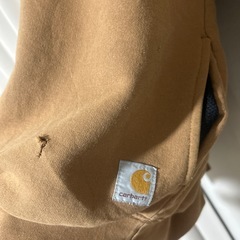 Carhartt かなりしっかりしたアウターにもなる分厚さの画像