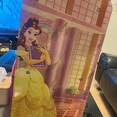 プリンセスおもちゃ置き棚の画像