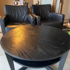 
1人掛けソファ　2脚　丸テーブル無料の画像