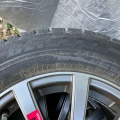 スタッドレスタイヤホイール付き４本セットの画像