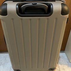 キャリーケース
の画像