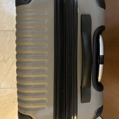 キャリーケース
の画像