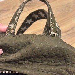 【限定無料】TOMMY HILFIGERオリーブグリーン ラウンド型リュックの画像