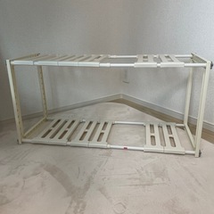 収納ラックの画像