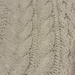 【限定無料】GU ケーブル編みホワイトカーディガン Mサイズの画像