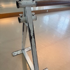 スタジオ用バレエバーの画像