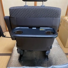 ソリオ　シート　運転席の画像