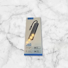【新品未使用】USB ハブ usbポート 増設 マルチポート 7-in-1 USB3.0の画像