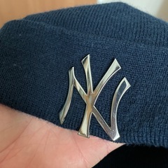 ①ニューエラ メタリック　New  era ビーニー　ニットネイビーの画像